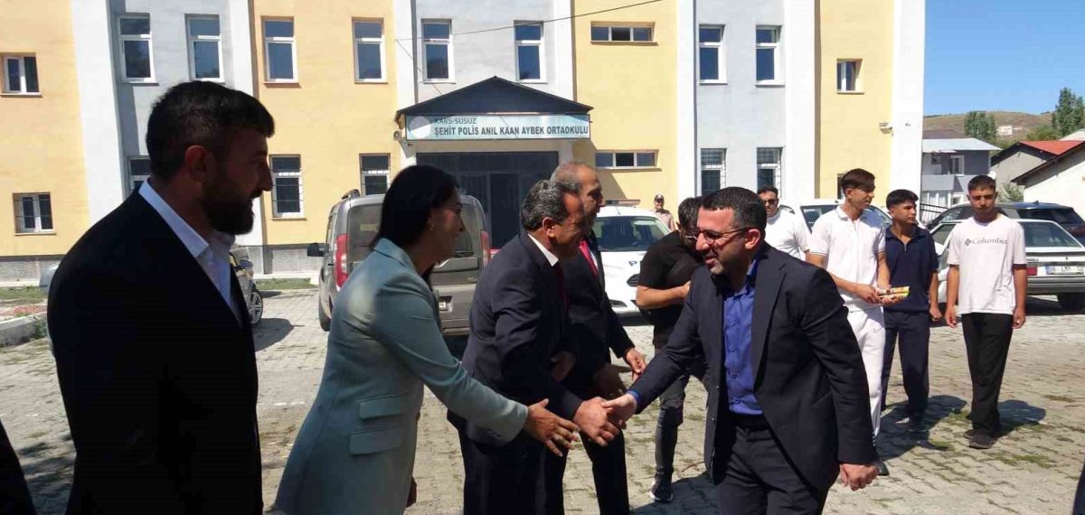 AK Parti Susuz İlçe Danışma Meclisi toplantısında yatırımlar ve teşkilat çalışmaları ele alındı