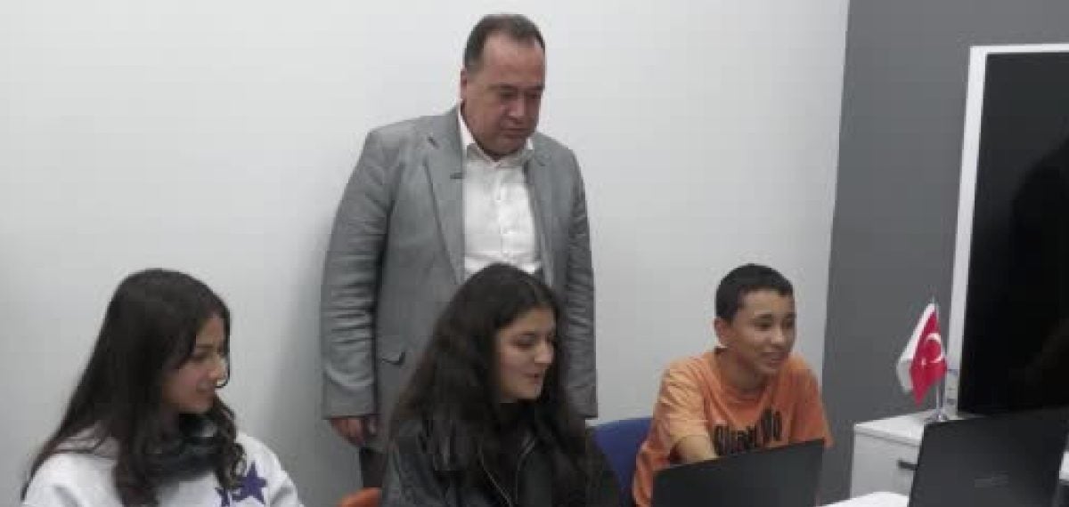 Akademi Manisa ilk dönem eğitimlerini tamamlayarak 126 gence katılım belgesi verdi