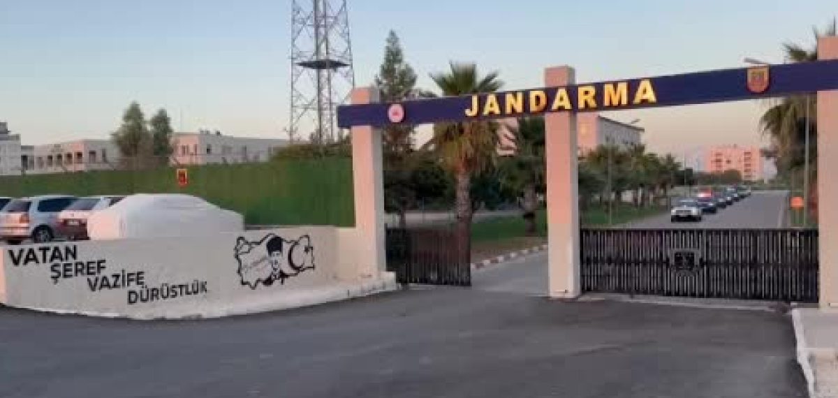 Akçakale’de telefon dolandırıcıları mısır tarlasına kaçarken yakalandı