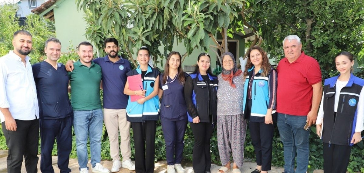 Aksu Belediyesi mahalle mahalle sağlık ve sosyal destek taramalarını tamamladı