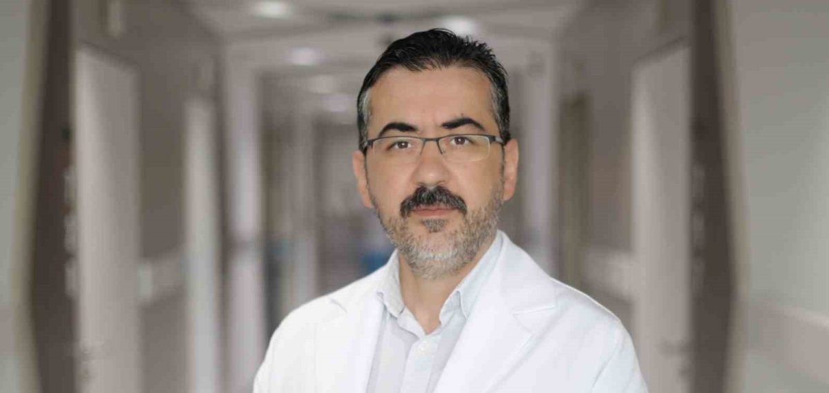 Alzaymır belirtileri unutkanlıktan fazlası; erken değerlendirme vurgusu