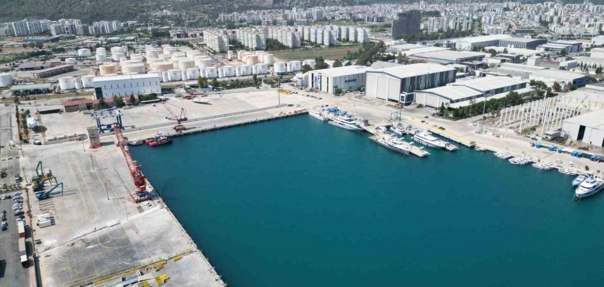 Antalya Serbest Bölgesi ticaret hacmi yüzde 4,3 artışla 845 milyon dolara yükseldi