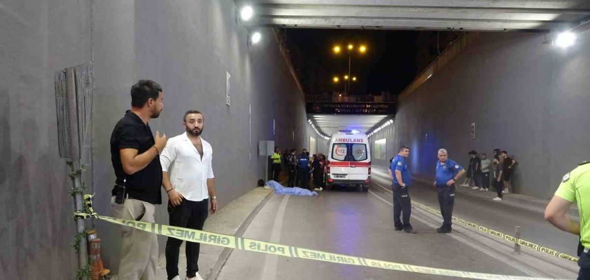 Antalya’da ehliyetini yeni aldığı genç motosiklet kazasında hayatını kaybetti