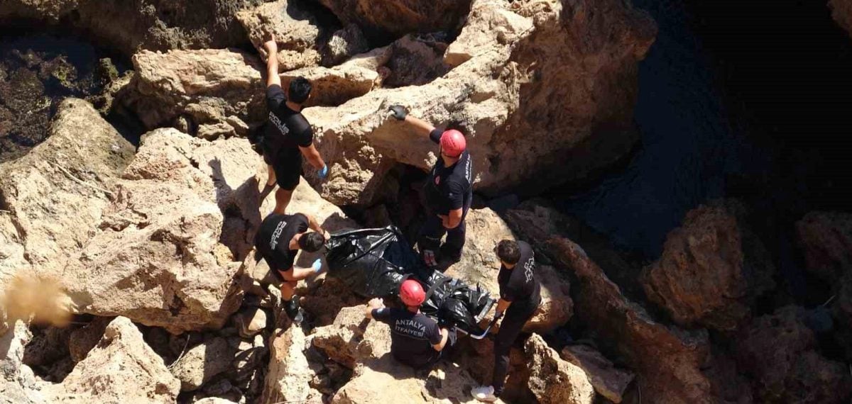 Antalya’da iki gündür kayıp kadının cansız bedeni falezlerde bulundu