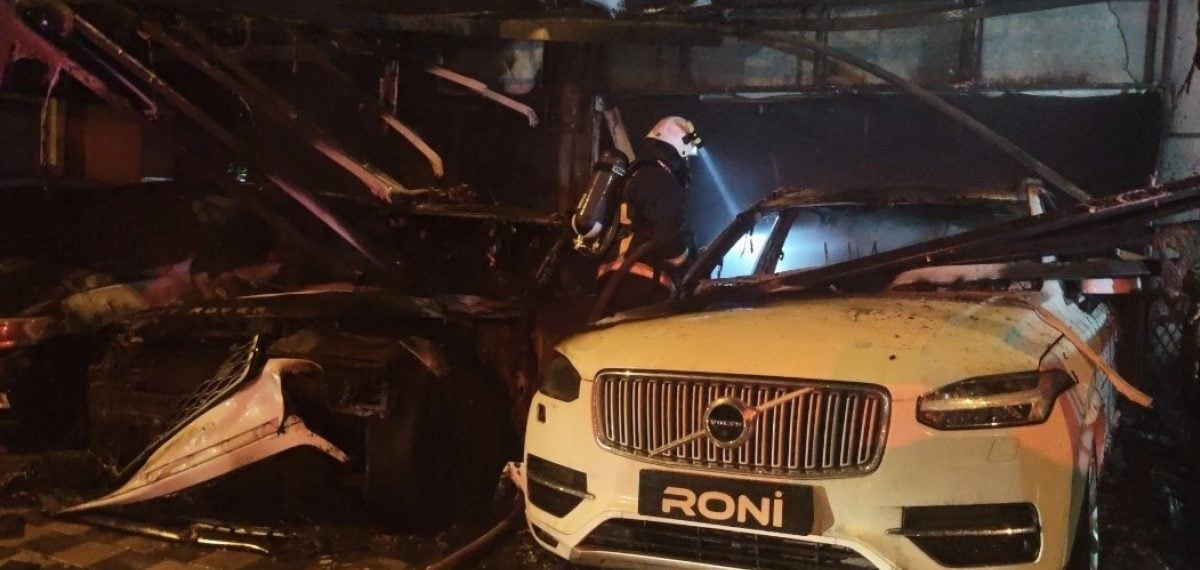 Antalya’da oto galeride yangın: 3 kişi kundaklama şüphesiyle gözaltında