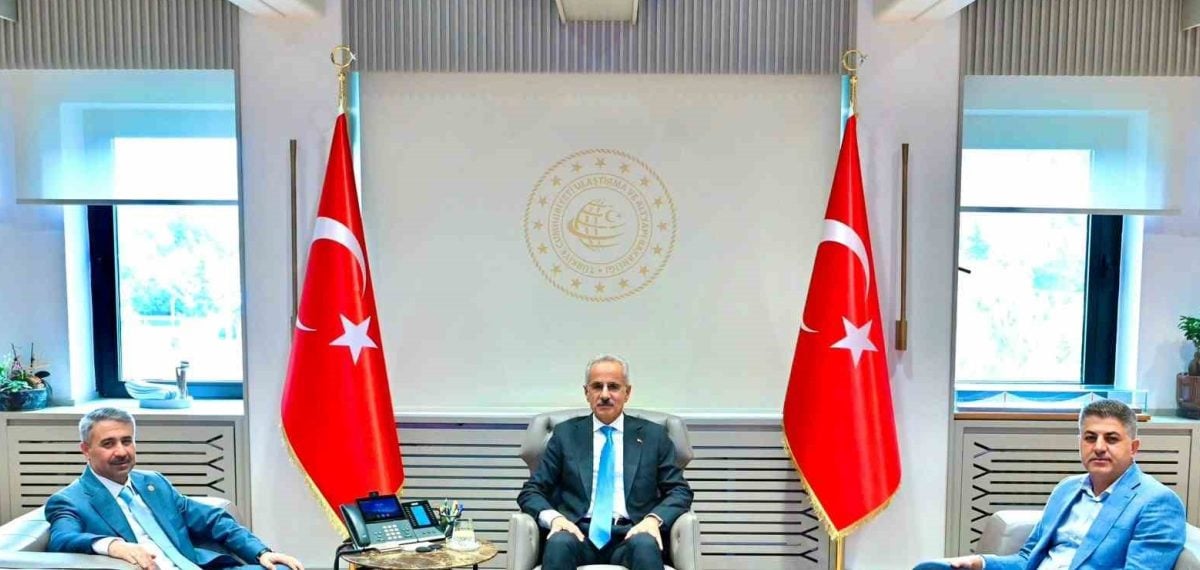 Atatürk Bulvarı yan yollarının 12 km yapım ihalesi 24 Eylül 2026’da