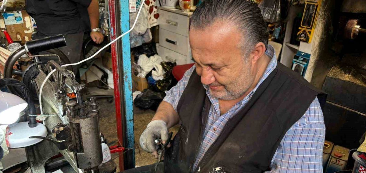 Ayakkabı tamircisi Murat Çalışkan: Tamir ücretleri 300 liradan başlıyor