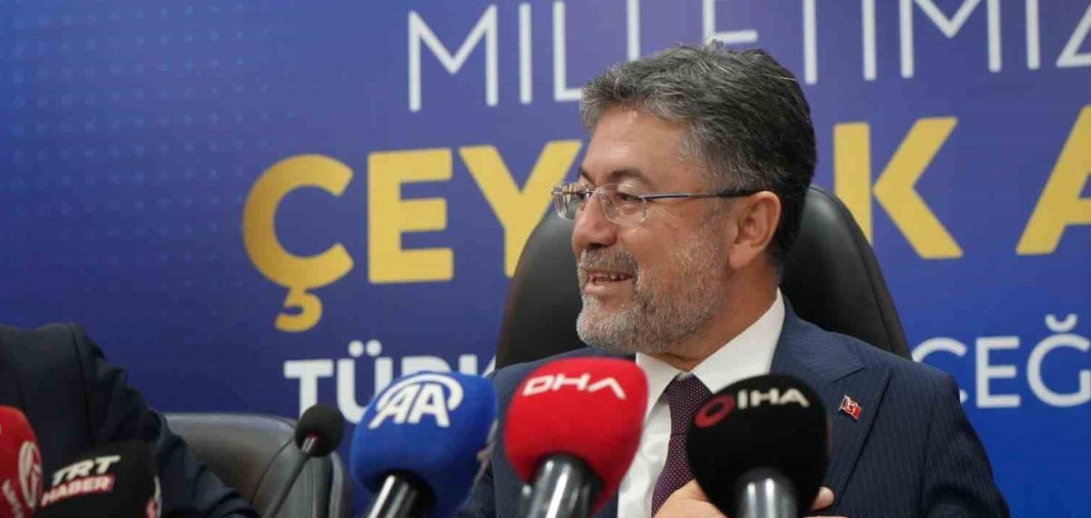 Bakan Yumaklı Erzurum’da yatırımları ve sulama projelerini anlattı