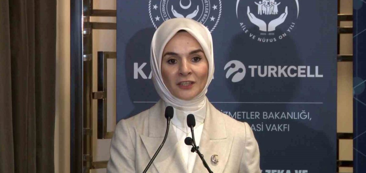 Bakanlık, KADEM ve Turkcell’den kadınlara yapay zeka ve dijital güçlenme programı başlatıldı