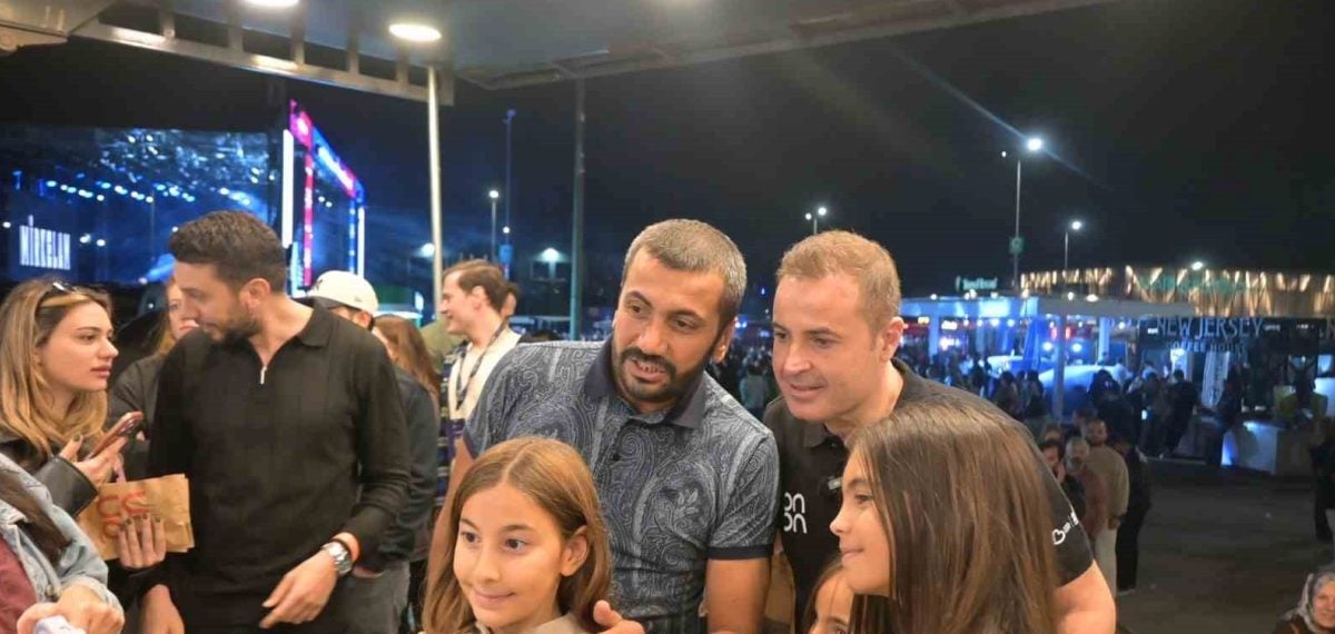 Balıkesir Büyükşehir Başkanı Akın Ankara Coffee Festivalinde ONON kahvesi ikram etti