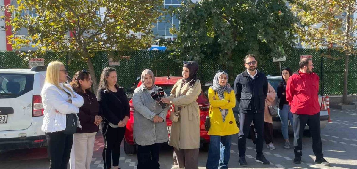 Balıkesir ilkokulunda veliler okul önünde akran zorbalığı iddiasıyla tepki gösterdi