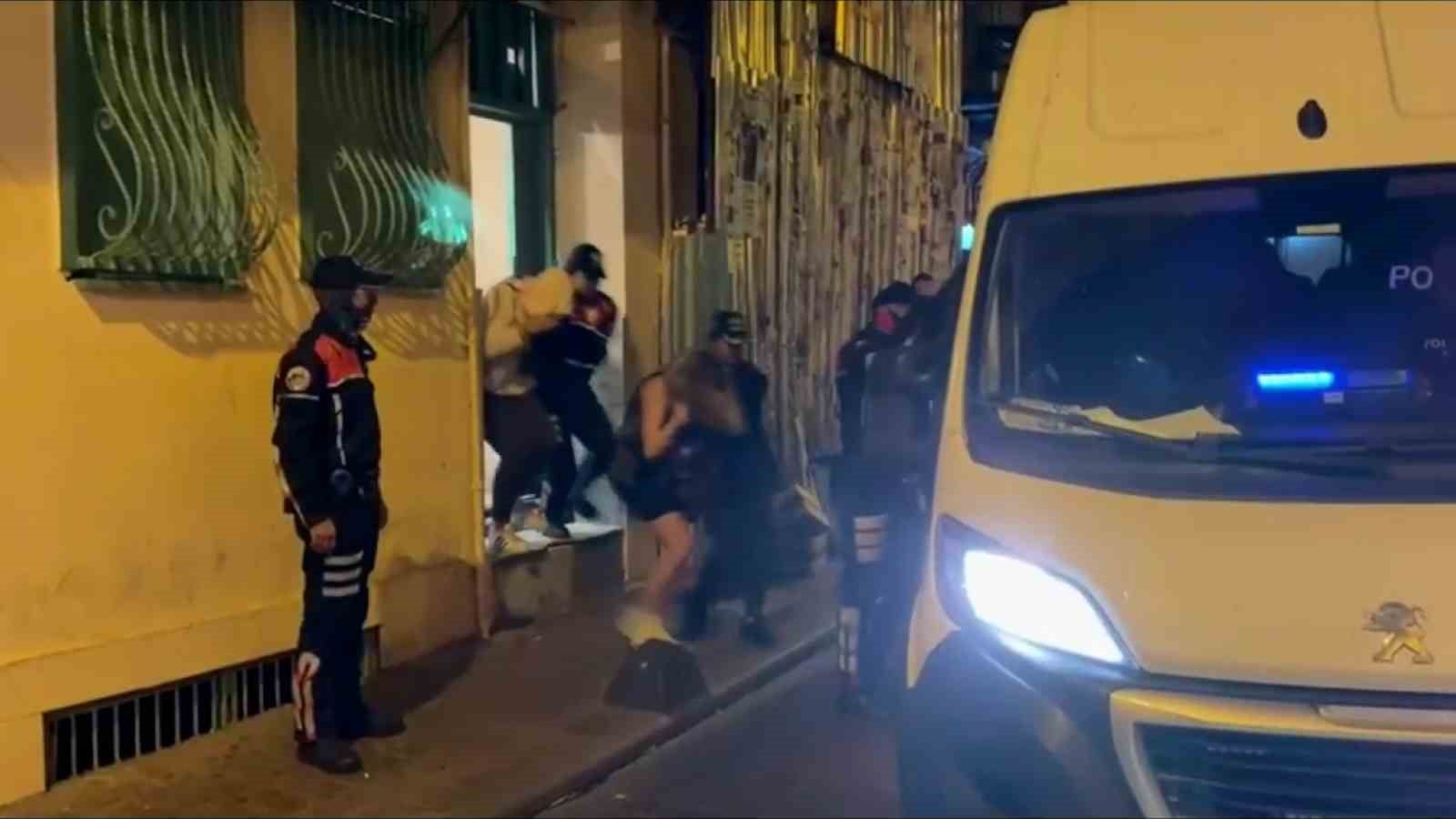 Beyoğlu’nda dron destekli huzur uygulaması: 27 kişi gözaltında