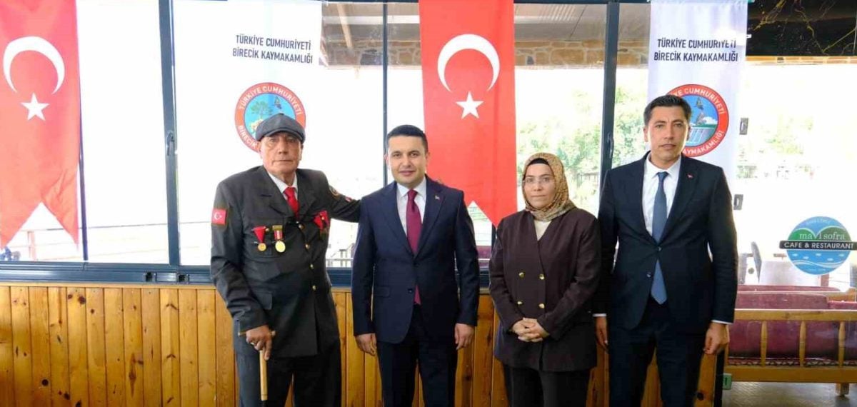 Birecik’te 19 Eylül Gaziler Günü töreni ve gazilere öğle yemeği