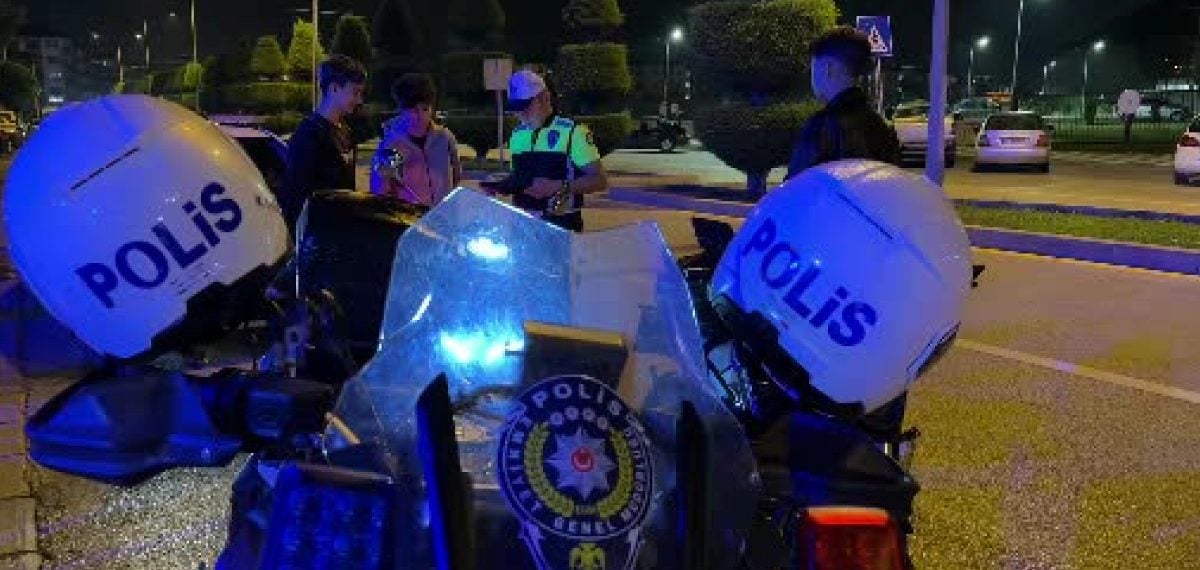 Bolu’da polis motosiklet denetiminde yaklaşık 100 sürücü kontrol edildi