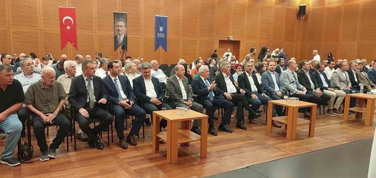 Bursa Artvin Vakfı başkanlığına Adnan Demirci yeniden seçildi