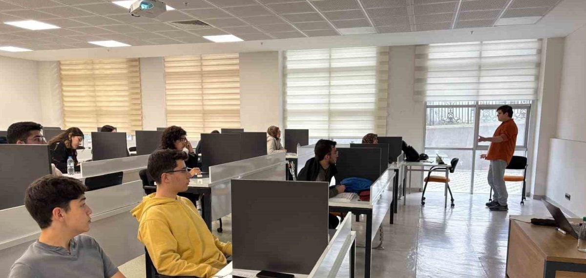 Bursa Teknik Üniversitesi’nden lise öğrencilerine bir aylık üniversite deneyimi fırsatı