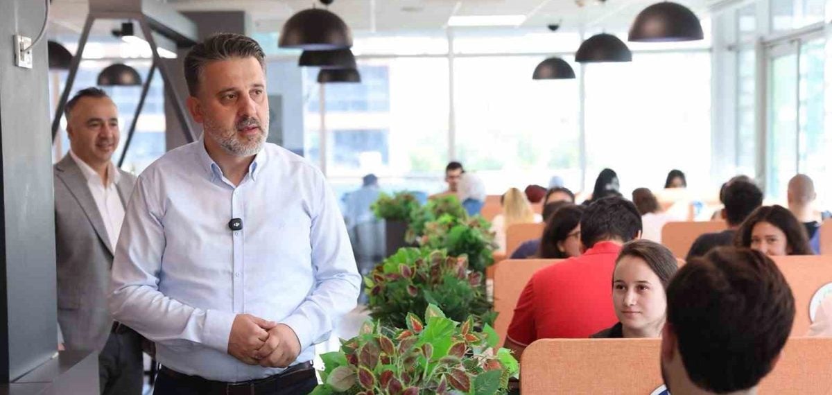 Bursa’da 2 bin 500 aday ücretsiz KPSS Ön Lisans ve Ortaöğretim denemesine katıldı
