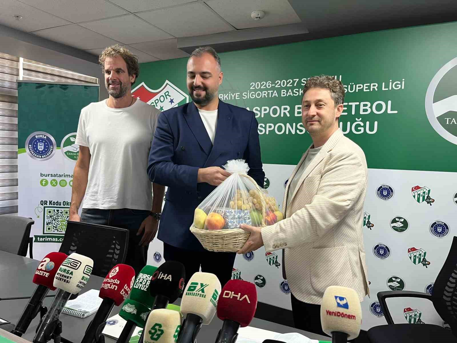 Bursaspor Basketbol’a Tarım ve Peyzaj A.Ş.’den şort ve tribün sponsorluk desteği