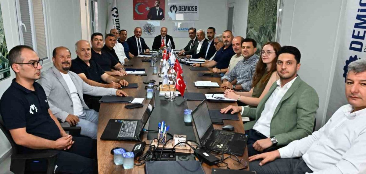 DEMİOSB’de altyapı ve ruhsat düzenlemeleri karara bağlandı