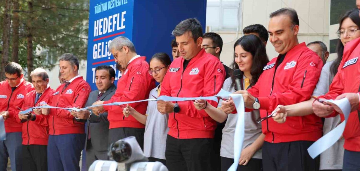 Dicle Üniversitesi’nde Milli Teknoloji Atölyesi açıldı, TEKNOFEST kuşağı genişliyor