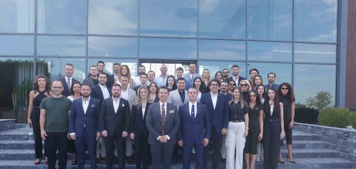 EGİAD ile DEGİAD Denizli’de model fabrika ziyareti ve ticaret köprüsü kurdu
