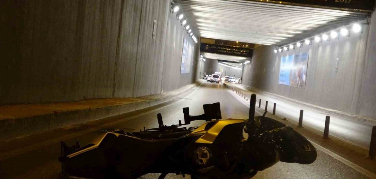 Ehliyeti 20 gün önce alınan 18 yaşındaki genç motosiklet kazasında hayatını kaybetti