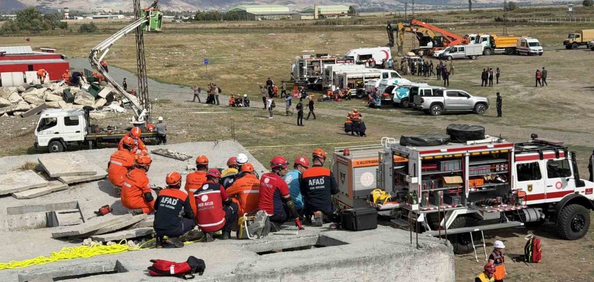 Erzincan merkezli tatbikat düzenlendi; 1.052 personel ve 207 araç katıldı
