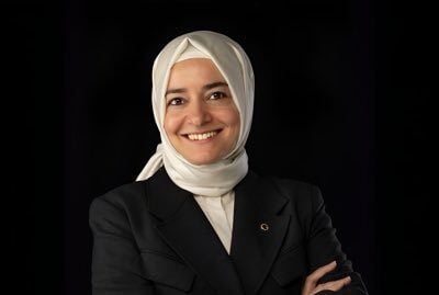 AK Parti Genel Başkan Yardımcısı Fatma Betül Sayan Kaya görevlerinden affını istedi