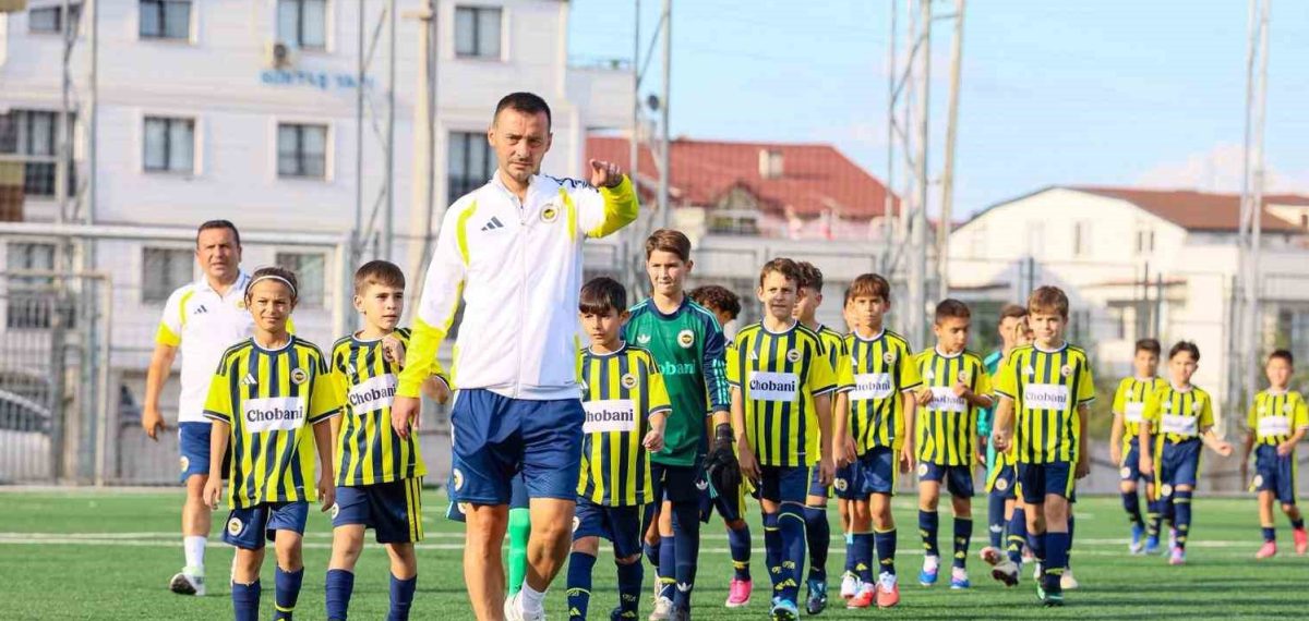 Fenerbahçe altyapısı Darıca’da 10 hazırlık maçında gençlerle buluştu