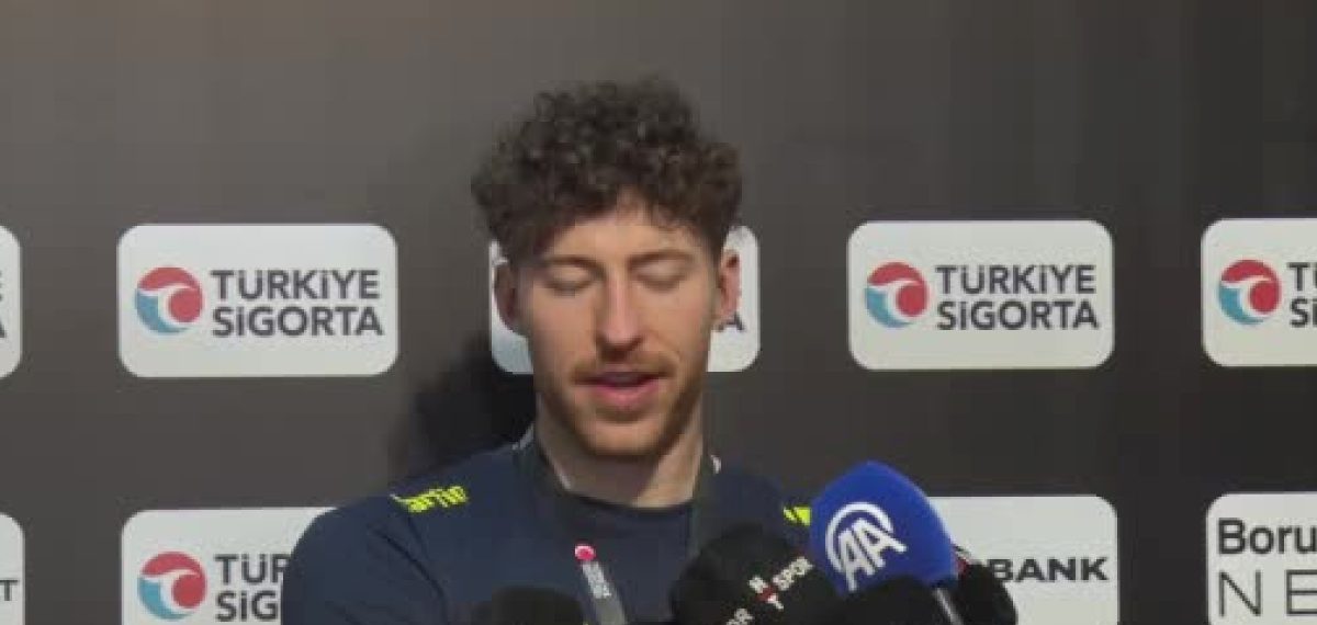 Fenerbahçe, Cumhurbaşkanlığı Kupası’nı 72-59 kazanarak sezona kupayla başladı