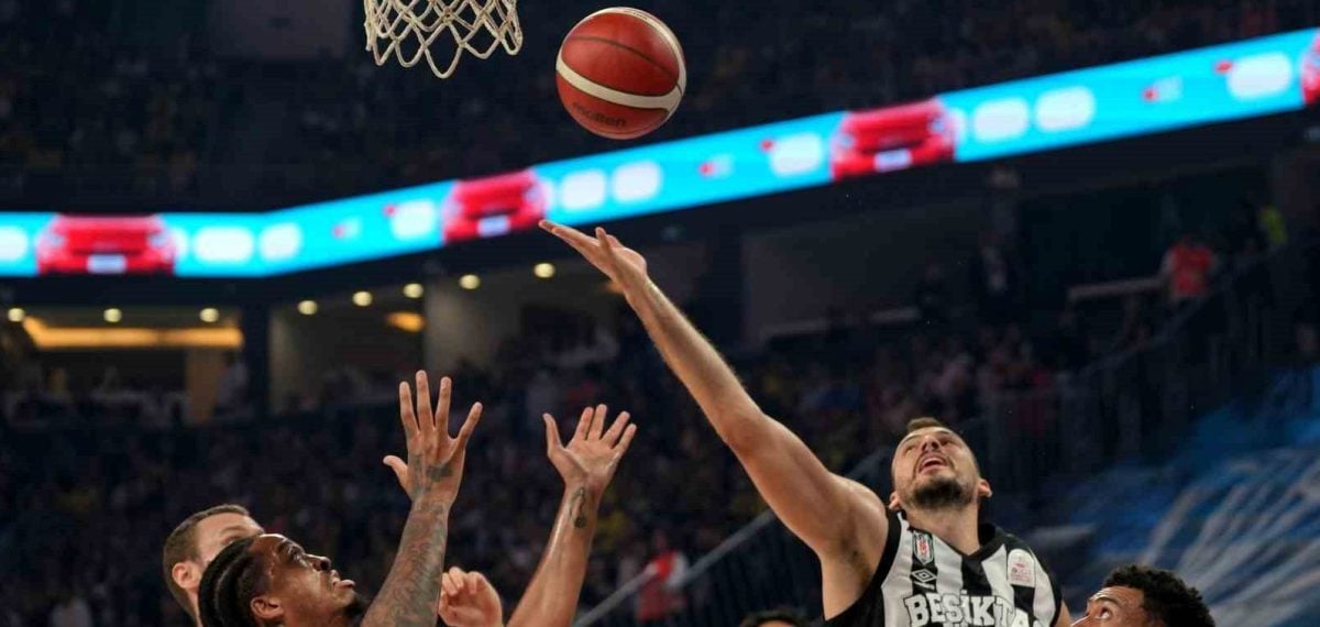 Fenerbahçe ile Beşiktaş 39. Cumhurbaşkanlığı Kupası’nda karşılaşıyor