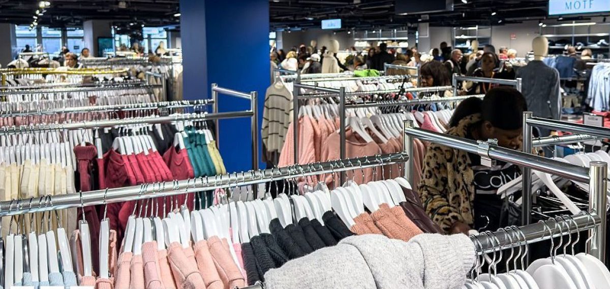 France imposes fees on ultra‑fast fashion from e‑commerce, scale rising to 2030