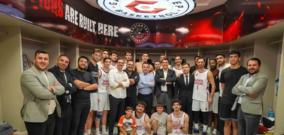 Gaziantep Basketbol iki uzatma sonunda Finalspor’u 91-89 yendi