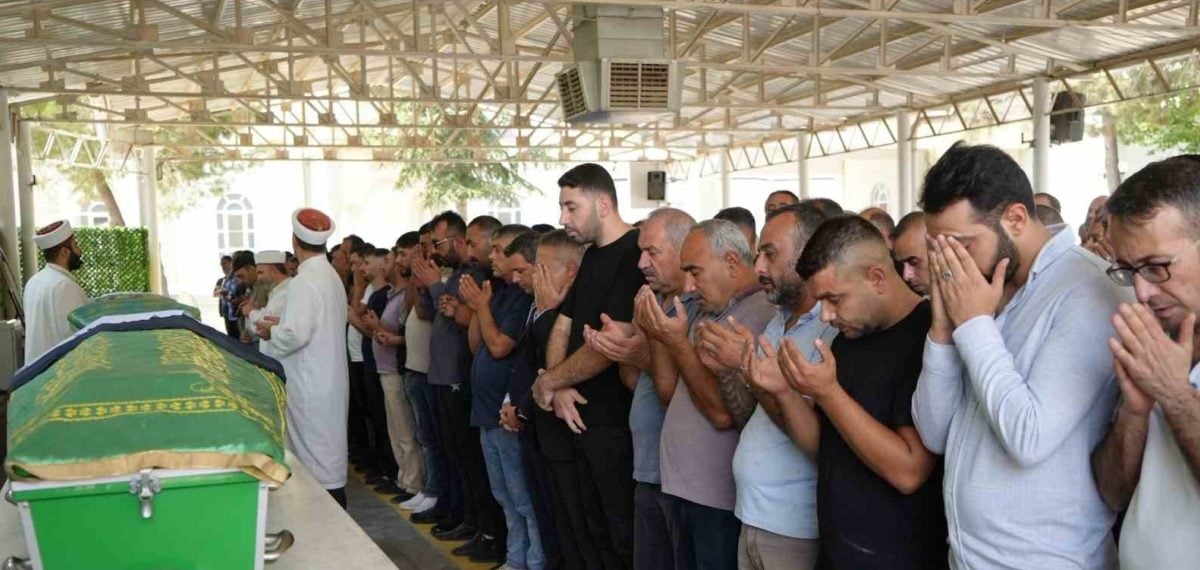 Girne açıklarında batan gemide 14 yaşındaki Nisa Törer Gaziantep’te defnedildi
