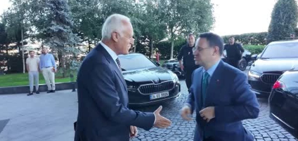 Gürlek: Yatırım güveni için yargıda dijitalleşme ve ihtisaslaşma hedefi