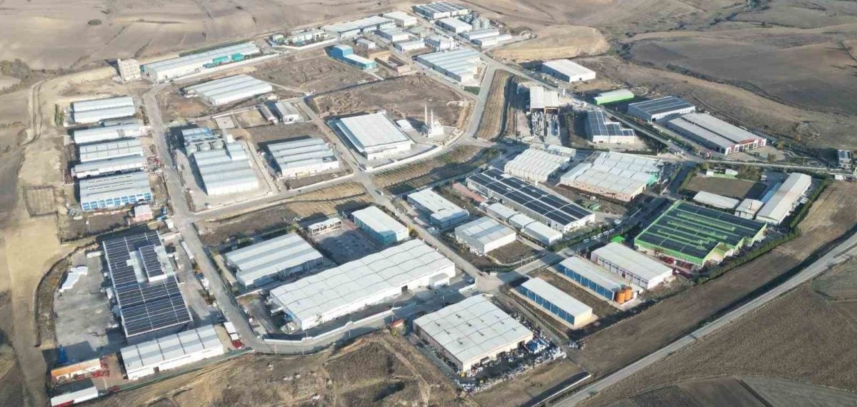 Hayrabolu OSB’de 2,5 milyarlık entegre gıda ve yağ fabrikası inşası sürüyor