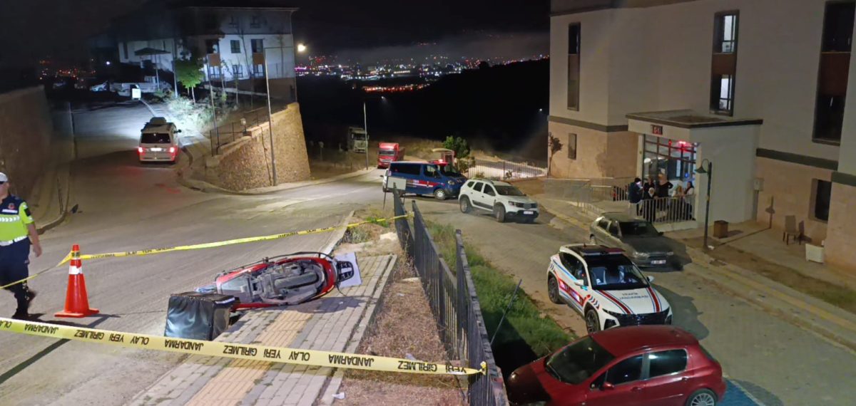 İnegöl’de motosiklet taklidi sonrası 9 aylık hamile kadın ve eşi ağır yaralandı