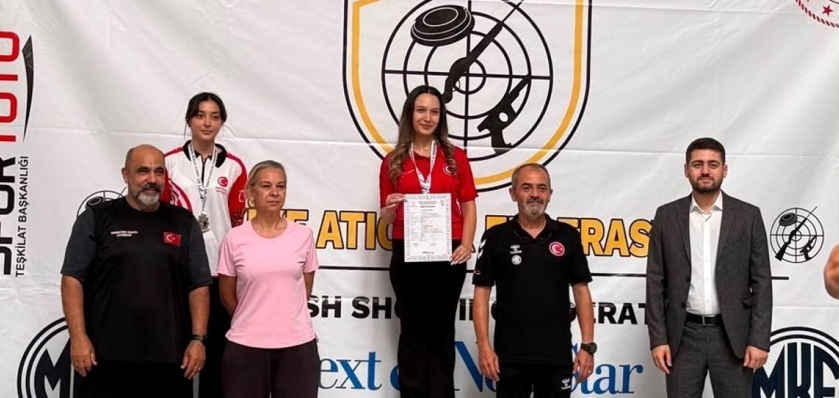İrem Denktaş Türkiye rekorunu aşarak Olimpik kadroya girdi