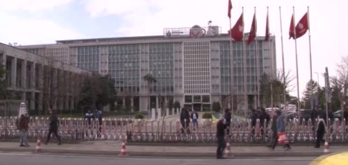 İstanbul Büyükşehir Belediyesi soruşturmasında 6 kişi tutuklandı