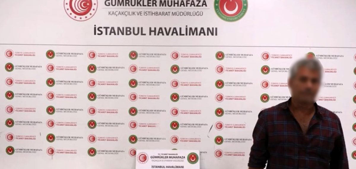 İstanbul Havalimanı’nda 51,5 kg kokain ele geçirildi, bir zanlı daha yakalandı