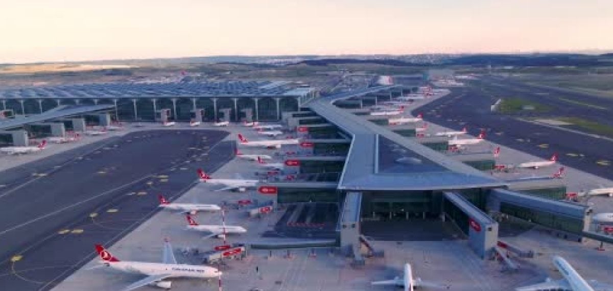 İstanbul Havalimanı’nın ilk doğu-batı yönlü 4. ana pisti yarın hizmete açılıyor