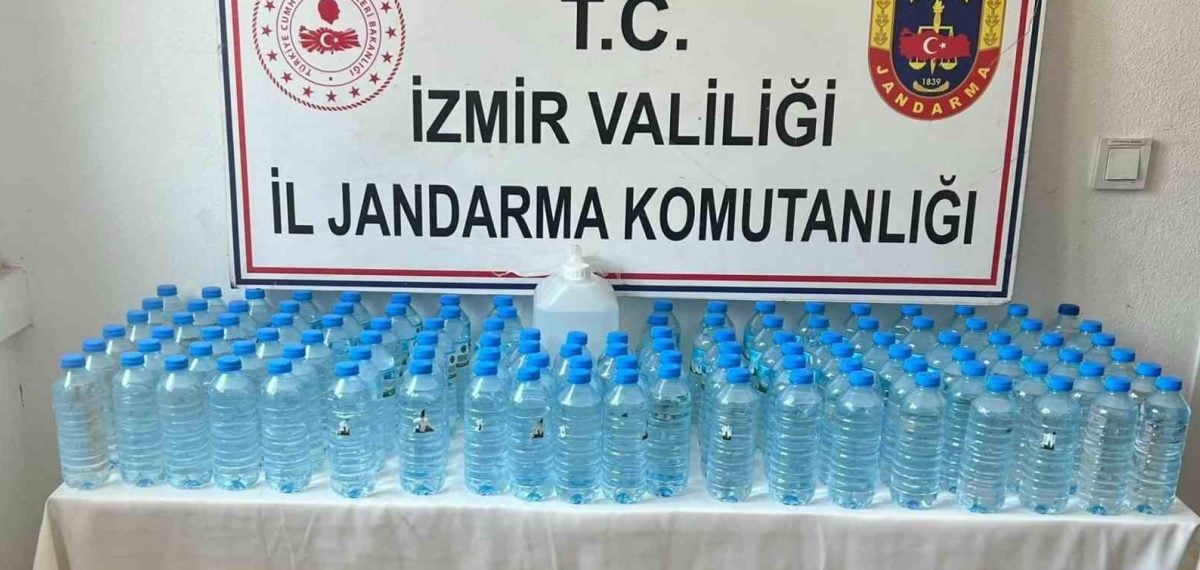 Jandarma İzmir’de 7 bine yakın kişiyi sorguladı, 1.085 litre etil alkol ele geçirildi