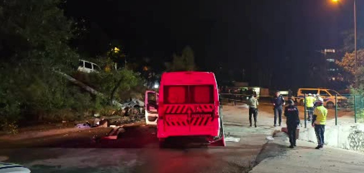 Karabük’te işçi servisinin direğe çarpması sonucu 6 kişi yaralandı