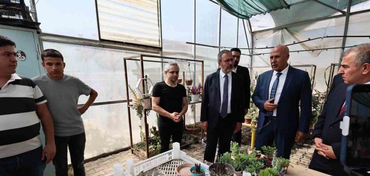 Kasapoğlu özel eğitim okulunu ziyaret etti, spor-malzemesi desteği sağlandı