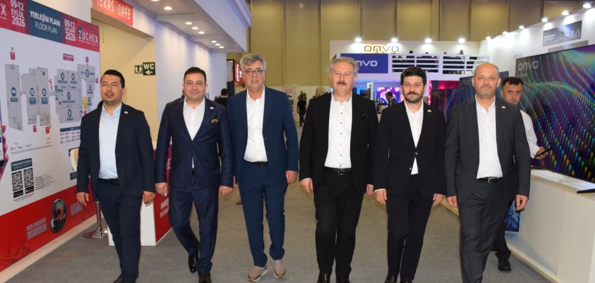 Kayseri OSB heyeti ZUCHEX’te firmaları ziyaret etti ve plaket verdi