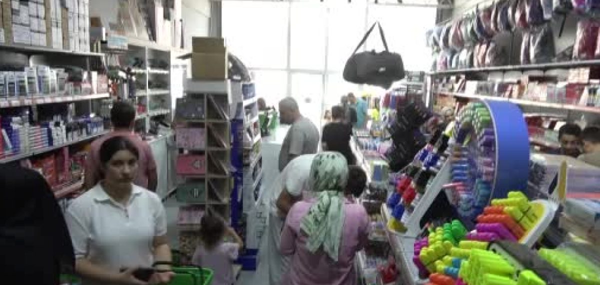 Kırtasiyelerde okul alışverişi yoğunluğu çantayla birlikte bütçeyi etkiledi