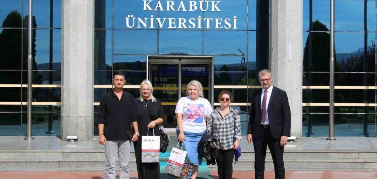 Litvanya’dan gelen akademisyenler Karabük Üniversitesi’nde ders verip iş birliğini değerlendirdi