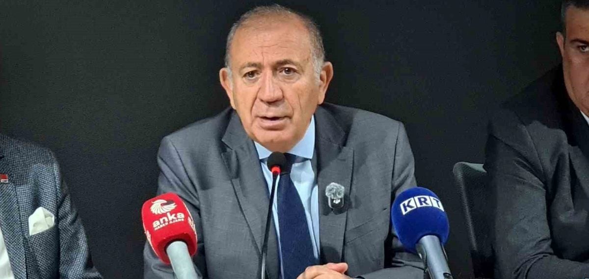 Mahkeme kararı sonrası CHP İstanbul İl Başkanlığı’nda görev değişimi ve Tekin’in sert eleştirileri
