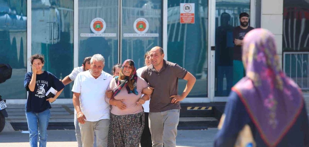 Manavgat’ta çarpıp kaçan aracın çarptığı 18 yaşındaki genç yaşamını yitirdi