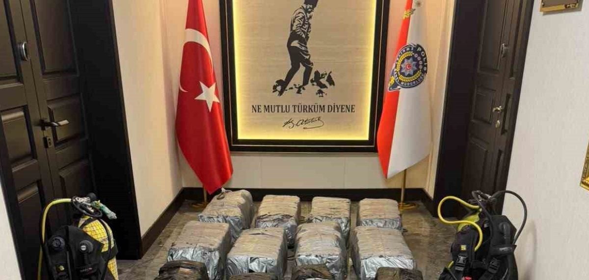 Mersin Limanı’nda bir gemide 350 kilogram kokain ele geçirildi